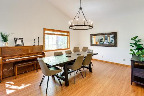 Spacious Lake Arrowhead Gem with Game Room and Patio! in Lake Arrowhead, USA