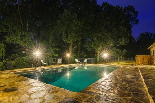 Spacious Southaven Home on 8 Acres with Private Pool Spacious Southaven Home on 8 Acres with Private Pool