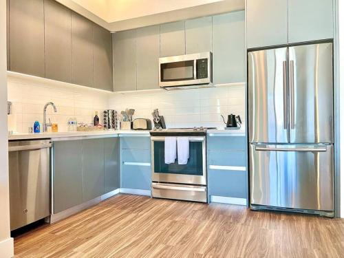 Designer Hollywood Penthouse with Private Balcony on Sunset, Los Angeles (foto 8)