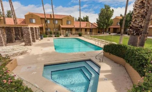 Mountain Foot Condo - Near Tempe and PHX Airport