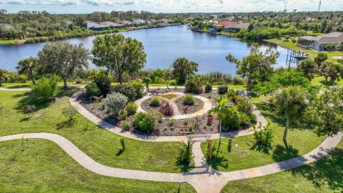 Everglades Breath 3bed 2 bath Villa in South Gulf Cove (FL)