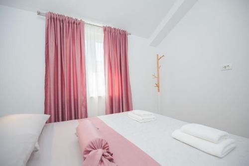 One-Bedroom apartment Standard image 4