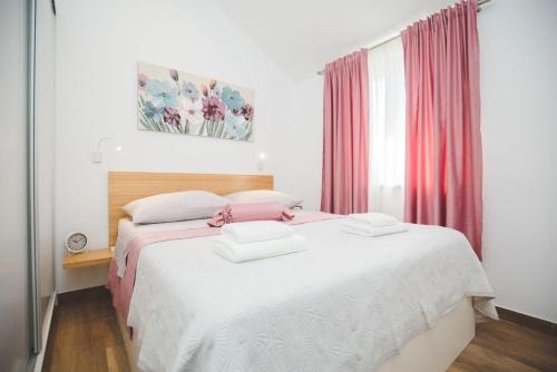 One-Bedroom apartment Standard image 8