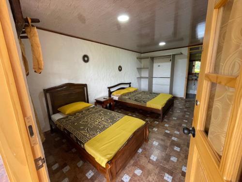 Family Room with Bathroom room in Casa campestre Montenegro Quindio