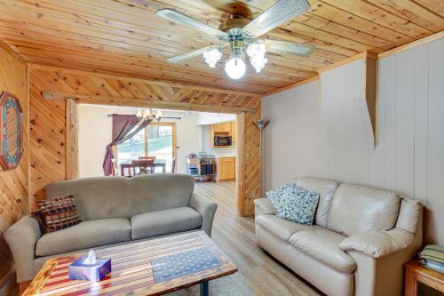 Lead Hideaway with Fireplace, Grill and Deck!, Lead (photo 5)