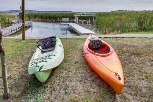 Waterfront Potato Lake Getaway with Deck!