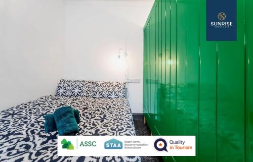 LAW 5 - DIGS - INVOICE and REDUCED PRICE only via SUNRISE SHORT LETS DUNDEE, 2 rooms, 4 Double Beds, Fully Equipped, Free Parking, WiFi, 3xSmart TVs, Groups, Families, Food, Shops, Bars, Centrally Located, Short or Long Stays, Dundee (fotografie 5)