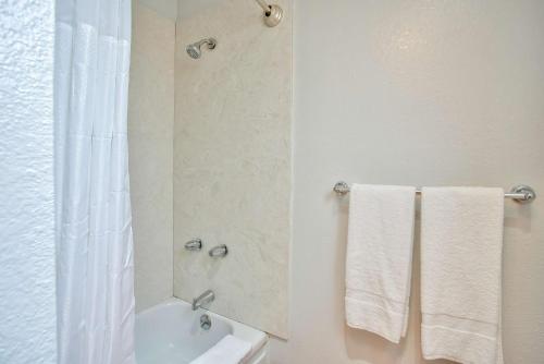 Motel 6-Salem, OR - Expo Center