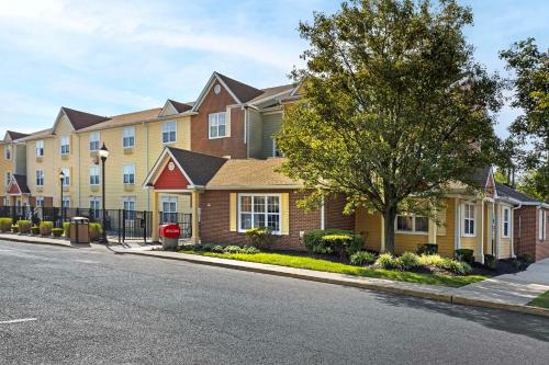 . MainStay Suites Mt Laurel - Philadelphia
