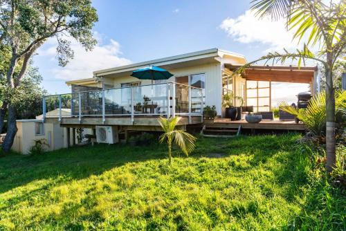 Ron & Alices Bach - Mangawhai Heads Holiday Home