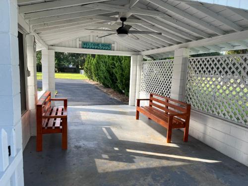 7th Avenue Bungalow in Mount Dora, USA