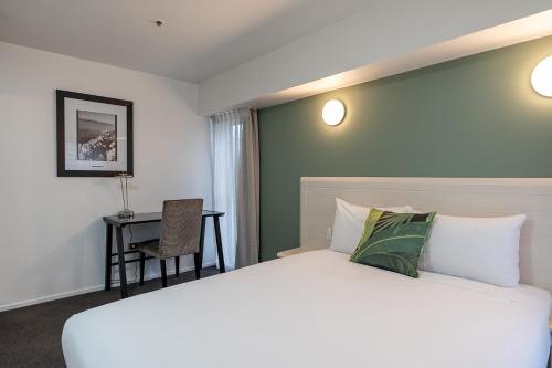 Mercure Wellington Central City Hotel and Apartments - Accommodation - Wellington