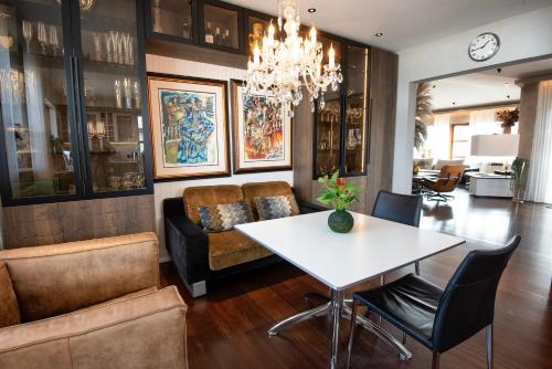 Létesítmények, Sea View Villa in Gardur