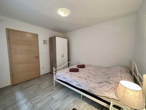 Apartment room in Apartments in Dramalj 45738