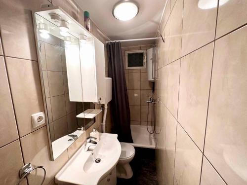 Apartment image 5