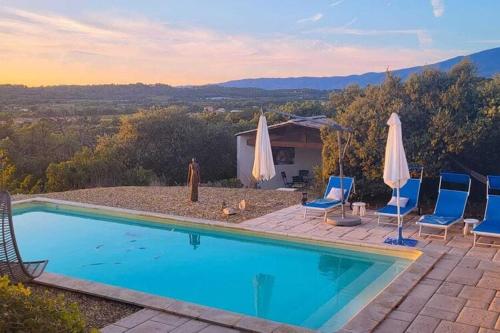 Charming Villa in Villes-sur-Auzon with Swimming Pool - Accommodation - Villes-sur-Auzon