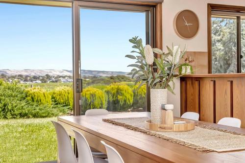 Oliver's Homestead - An Idyllic Vineyard Retreat
