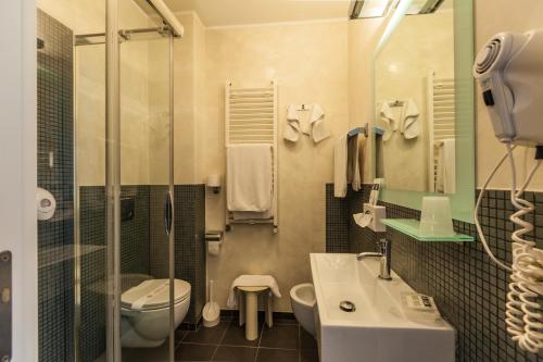 Deluxe Single Room image 10