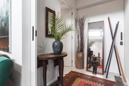 One-Bedroom Apartment image 10