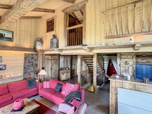 Chalet 6 pièces à Combloux avec cheminée et parking - FR-1-560-21 - Location saisonnière - Combloux