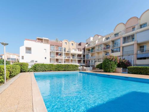 Studio cabine avec piscine et vue port à Gruissan - FR-1-409-199 (Studio cabine avec piscine et vue port a Gruissan - FR-1-409-199) in 格呂伊桑市中心