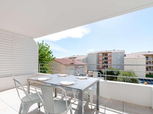 T3 climatisé, proche plage, neuf, WIFI inclus, parking privé - FR-1-409-230