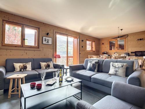 Chalet chaleureux avec jacuzzi et cheminée à Méribel - FR-1-688-64 (Chalet chaleureux avec jacuzzi et cheminee a Meribel - FR-1-688-64) in Les Allues