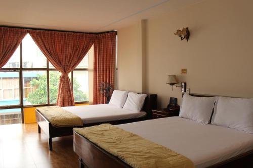room detail thumbnail 0
