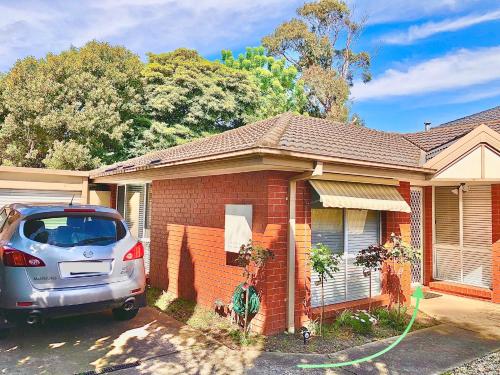 PRIVATE ROOM 1 and PRIVATE ROOM 3 beside Monash University in Clayton in كلايتون