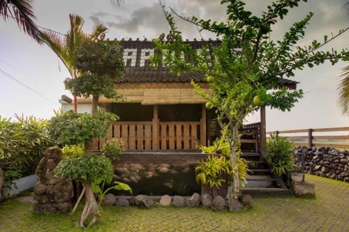 Pondok Cap Oleng Guesthouse Canggu by Ecommerceloka