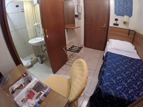 Hotel Assisi - image 7