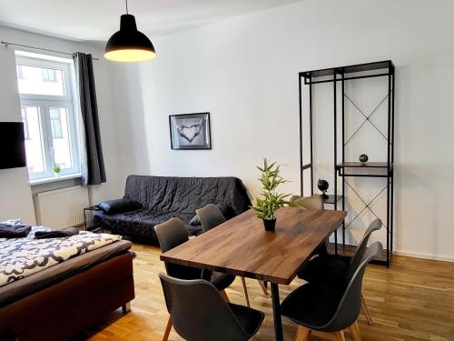 Sunny apartment with 1 balcony, Wien