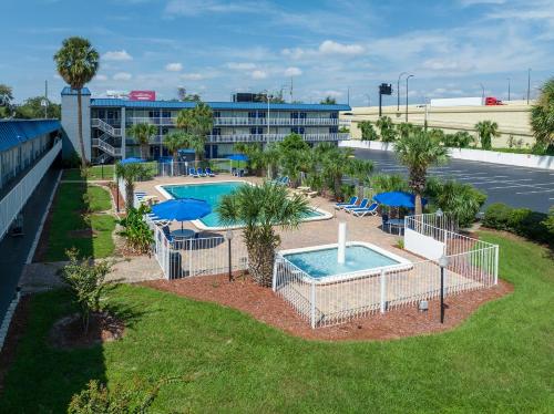 Days Inn by Wyndham Orlando Downtown