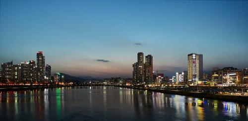 View, hotel riverside in Ulsan
