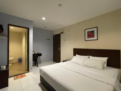 M three hotel in Seri Manjung