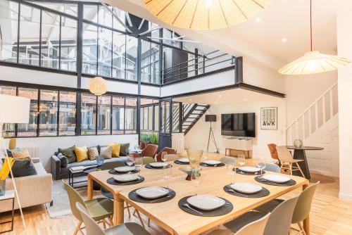 Fantastic Architect Loft for 10 guests near Metro, Paris