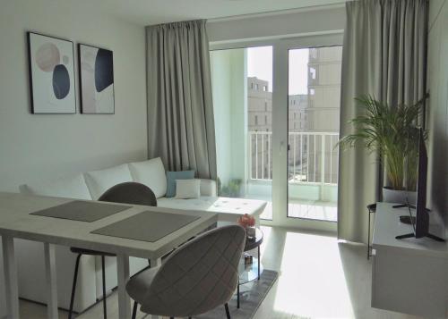 TOP URBAN APARTMENT - free parking, green energy, modern style, Bratislava (photo 4)