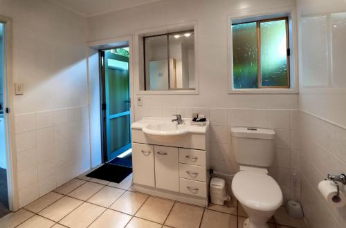 One Bedroom Unit with Outdoor Hot Tub  image 2