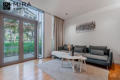 Mira Holiday Homes - Serviced 1 bedroom in Bluewaters, Dubai (Foto 2)