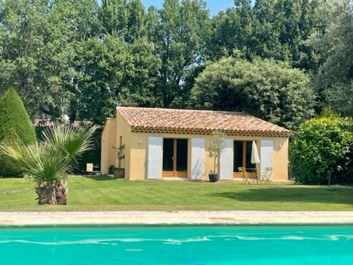 Charmante maisonnette avec jardin et piscine - Location saisonnière - Aix-en-Provence