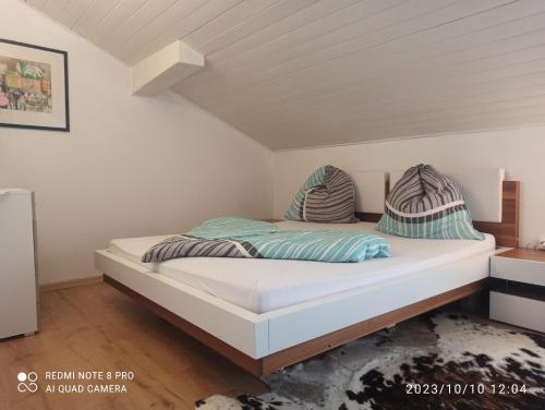 Superior One-Bedroom Apartment with Balcony