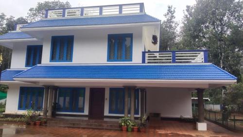 Marees Homestay 2 Acre Cardamom Plantation