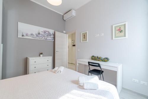 Crocetta District! Bright & Roomy Apartment Room Type - Two-Bedroom Apartment Crocetta District! Bright & Roomy Apartment Room Type - Two-Bedroom Apartment