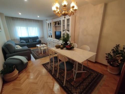 PISO MANCE - Apartment - Allariz