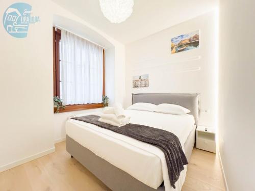 Piazza della Borsa 3B Tirabora Short Rent