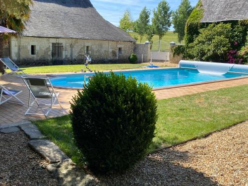 Peldbaseins, Maison de Campagne avec Piscine, Vallée de la Loire (Maison de Campagne avec Piscine, Vallee de la Loire) in Pontvallain