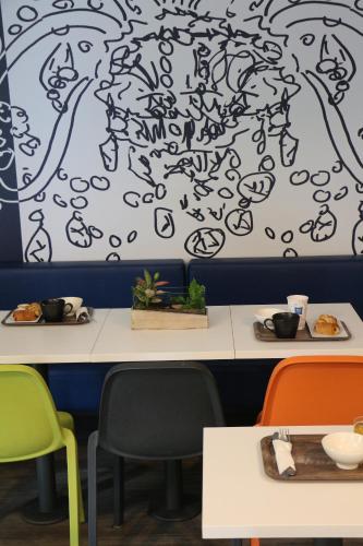 Ibis Budget Agen - Hotel Restaurant - image 10