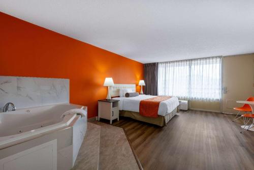 Howard Johnson Hotel & Conference Center by Wyndham Salem in ซาเลม (VA)