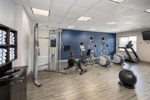 Hampton Inn & Suites Phoenix North/Happy Valley - image 12
