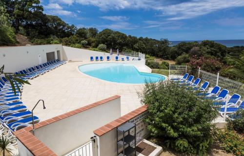 Maison Mitoyenne Vue Mer Wifi Proche l'Ile Rousse - Location saisonnière - Belgodère